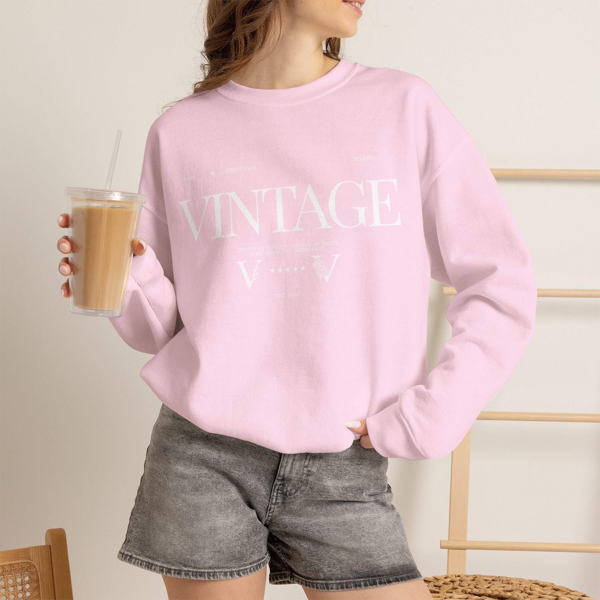 Vintage Crewneck Sweatshirt — Retro 'VINTAGE' Graphic Pullover